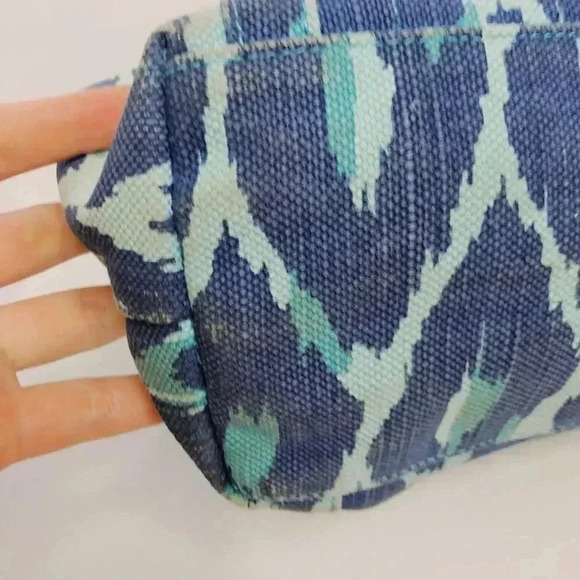 Stella & Dot Blue Diamond Printed Canvas Tote Bag - Picture 9 of 10